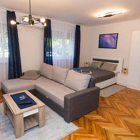 Apartman Studio Blue Subotica Exterior photo